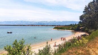 Jasmina - With Balcony and Free Parking - A1