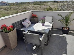 Jasmina - With Balcony and Free Parking - A1