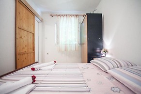 River-directly to the River - H