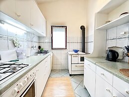 Tamy - With hot tub - H