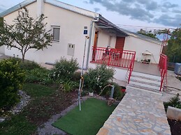 Tamy - With hot tub - H