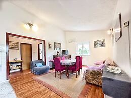 Tamy - With hot tub - H