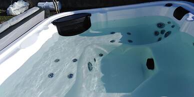 Tamy - With hot tub - H