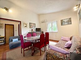 Tamy - With hot tub - H