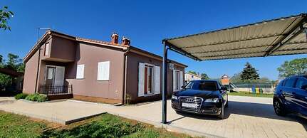 Ron - Spacious Garden - H