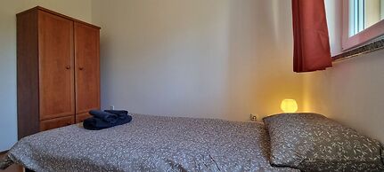 Ron - Spacious Garden - H