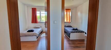 Ron - Spacious Garden - H