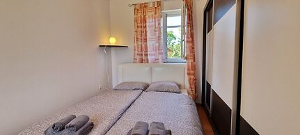 Ron - Spacious Garden - H