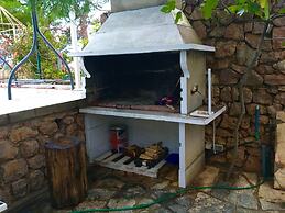 Helena - Beachfront - H