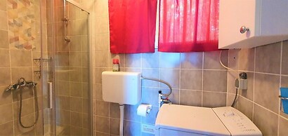 Helena - Beachfront - H