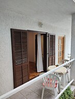 Vale - 450m to the Beach - SA2