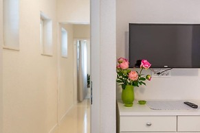 Tattoo - Modern & Free Parking - A6