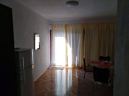 Vale - 450m to the Beach - A3