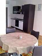 Vale - 450m to the Beach - A3