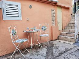 Jele - Perfect Location - A1