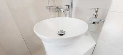 Jele - Perfect Location - A1