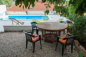 Kova - With Pool - A1