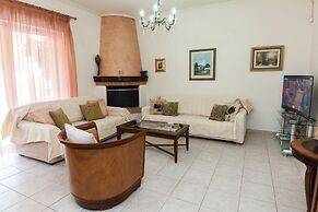 Deluxe 2 Bedroom apt in Petroupoli