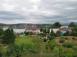 Krk - With Private Pool - H