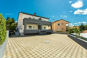 Krk - With Private Pool - H