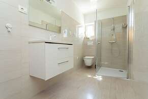 Krk - With Private Pool - H
