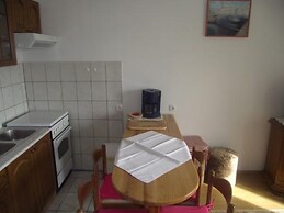 Marija - Seaview - A3