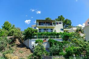 Bosiljka - by the sea - SA3