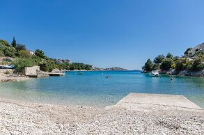 Bosiljka - by the sea - SA3