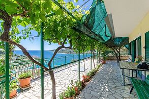 Bosiljka - by the sea - SA3