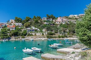 Bosiljka - by the sea - SA3