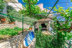 Bosiljka - by the sea - SA3