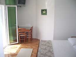 Josip II - 150 m From Beach With Free Parking - SA4