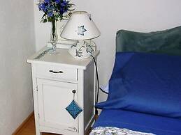 Ivy - With Balcony - A1