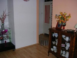 Ivy - With Balcony - A1