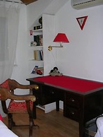 Ivy - With Balcony - A1