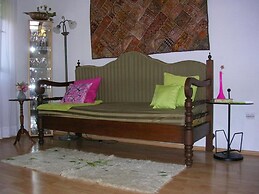 Ivy - With Balcony - A1