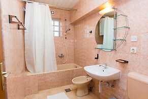 Hope - 30m to the sea & Seaview - A4