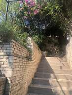 Secret Garden - Seaview - A2