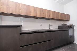 Lili-with Pool Near the sea - H