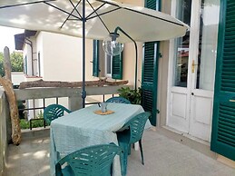 The White House on the sea