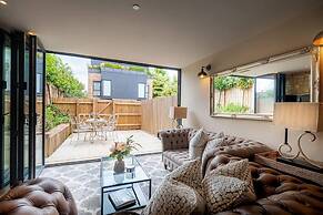 Contemporary Luxury Town House Cheltenham