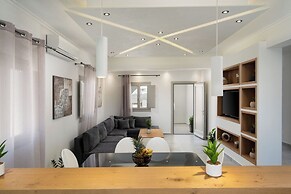 Sea Serenity Villas with Private Jacuzzi