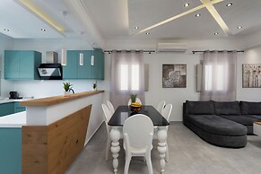 Sea Serenity Villas with Private Jacuzzi