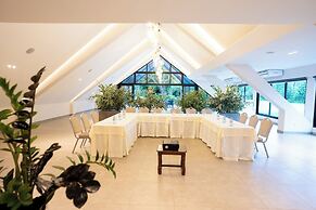 Hotel Pinar Dorado by Gran Jimenoa