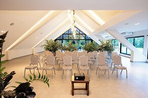 Hotel Pinar Dorado by Gran Jimenoa