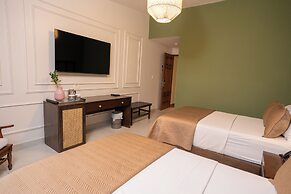 Hotel Pinar Dorado by Gran Jimenoa