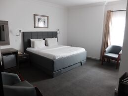 Bjorne Suites