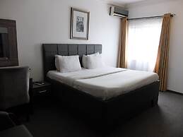 Bjorne Suites