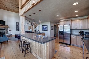 Blackmoon Chalet at Terry Peak