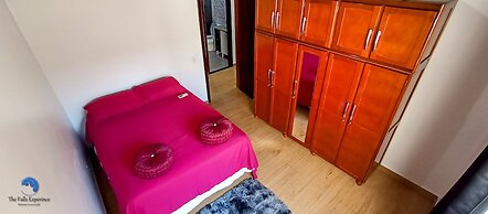 Casa com Piscina e Churrasqueira